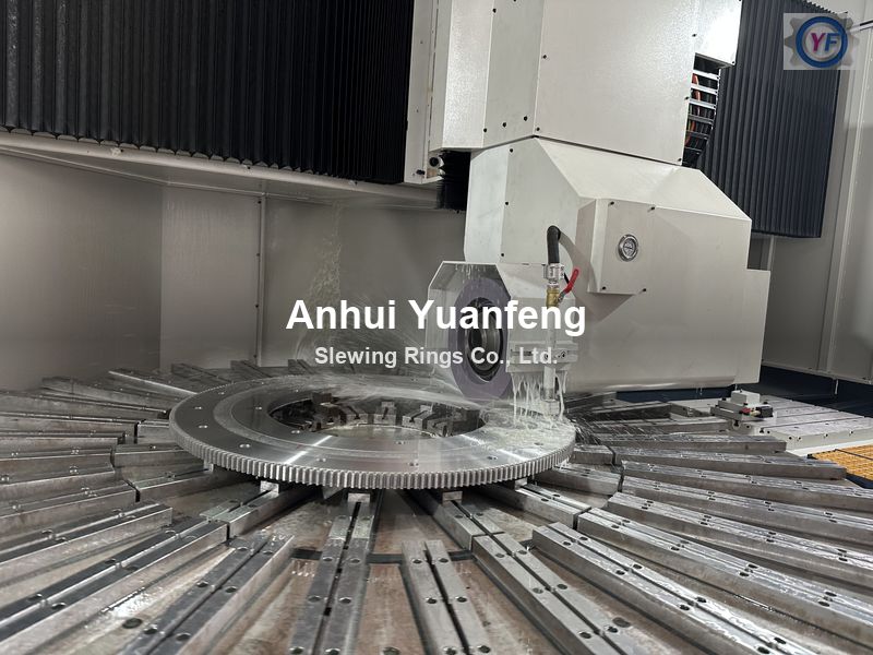 The Practical Guide to Selecting Slewing Bearings for Truck-Mounted Cranes