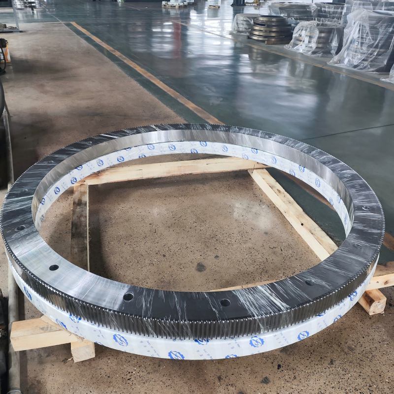 Large slewing ring gear