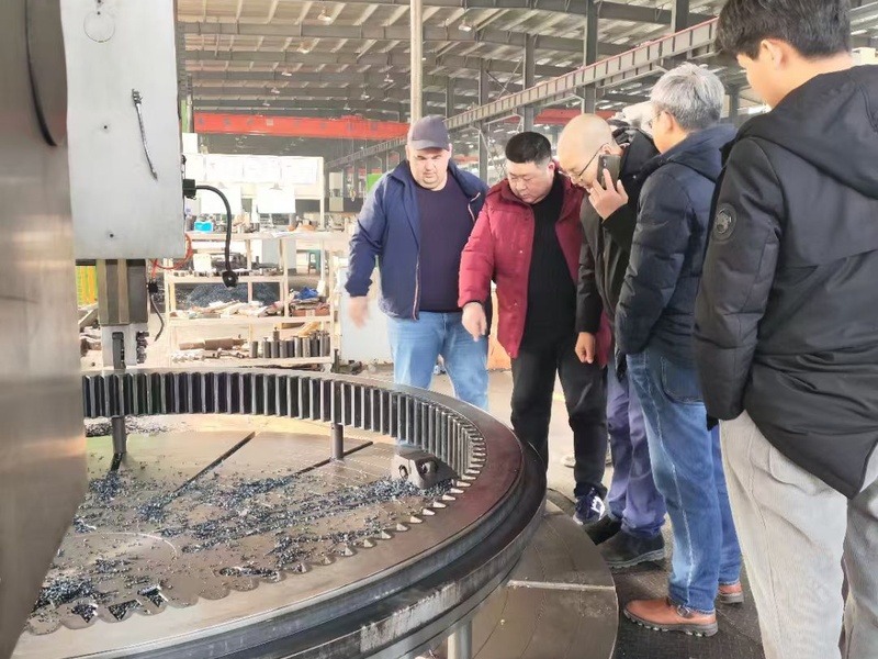 Overseas customer visiting Yuanfeng
