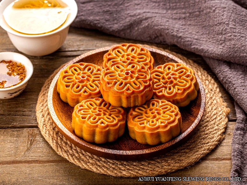 Mooncakes shared with the team at the Hefei workshop for the Mid-Autumn Festival