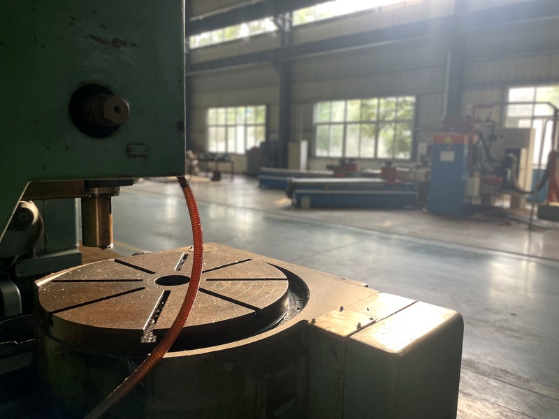 Clearance vs. Preload in Slewing Bearings